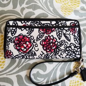 Coach Poppy Graffiti Daisy Zip Around Wallet